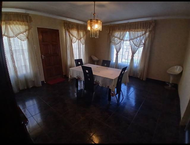 3 BEDROOM FREEHOLD FOR SALE IN SEBOKENG ZONE 10